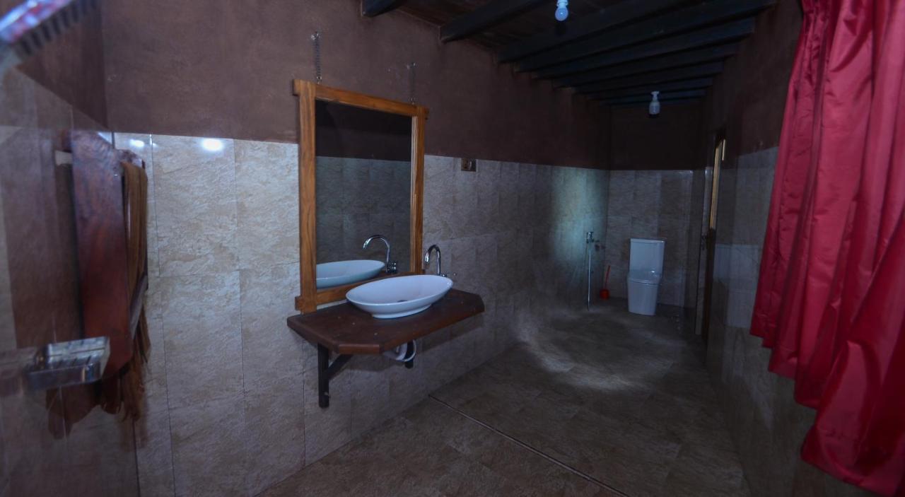 Ella Camelot Villa Buitenkant foto