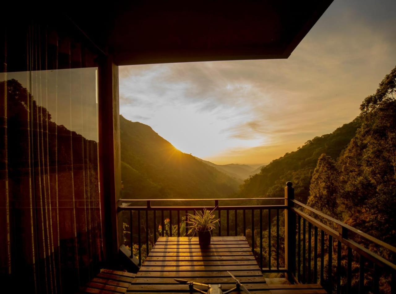 Ella Camelot Villa Buitenkant foto